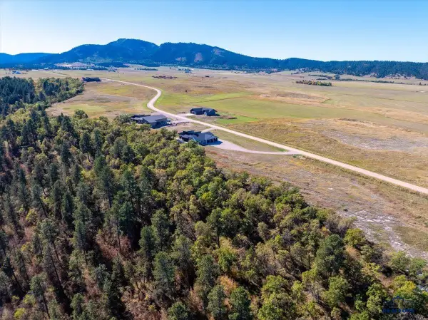 22990 Cedar Berry Ave, Spearfish, SD 57783