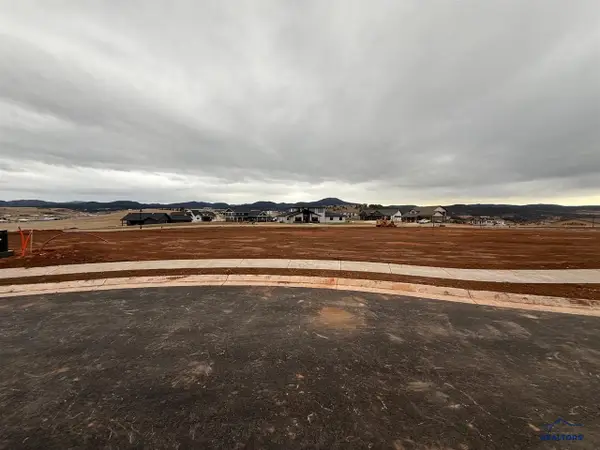 2927 Sweetclover Ct, Spearfish, SD 57783-0000