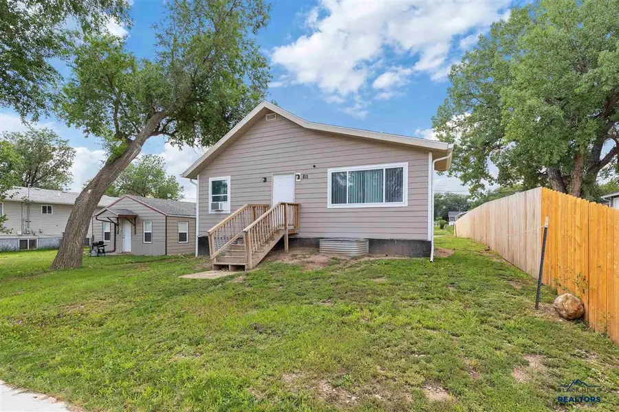 811 Willsie Ave, Rapid City, SD 57701 - #2