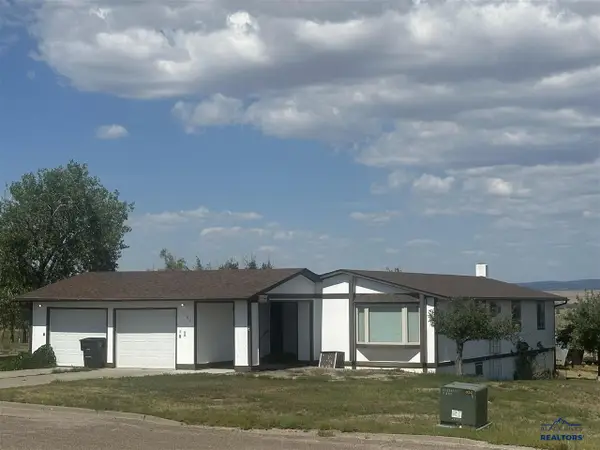 1104 C Street, Edgemont, SD 57735