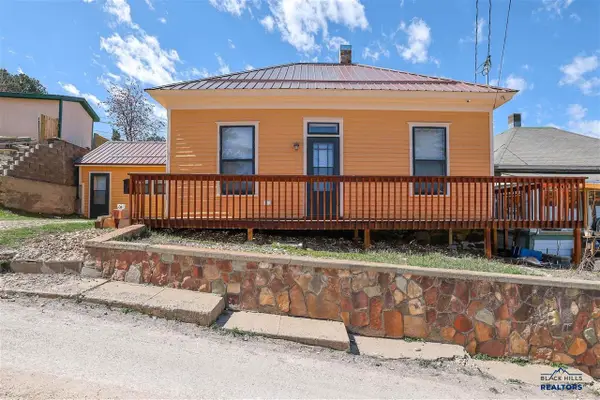 121 Columbus, Lead, SD 57754