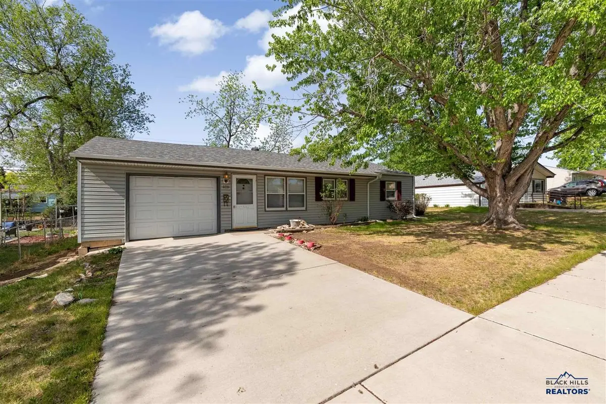 429 E Idaho, Rapid City, SD 57701 - #1