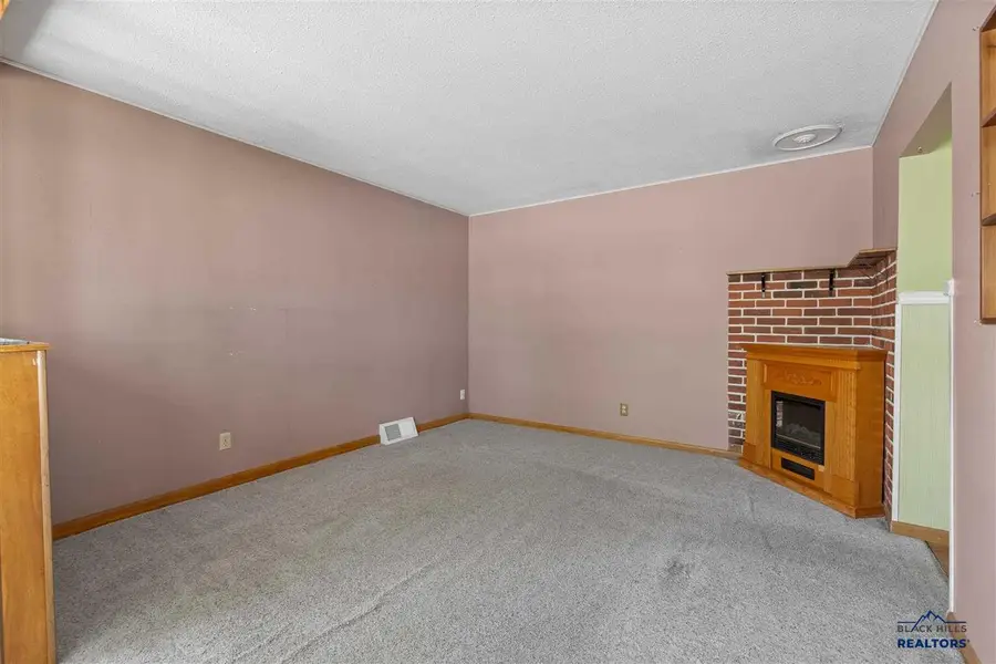 429 E Idaho, Rapid City, SD 57701 - #3