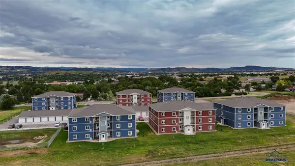 1050 Valley Dr, Rapid City, SD 57701
