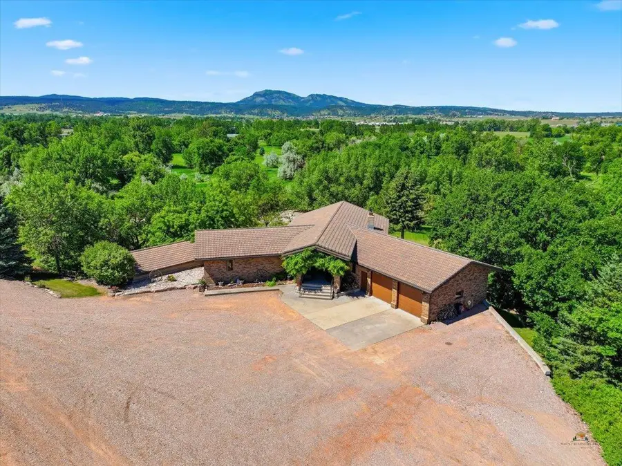 616 Rio Dr, Spearfish, SD 57783 - #2