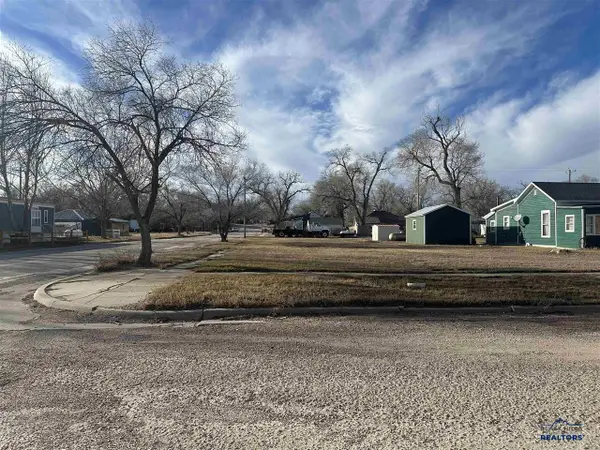 510 3rd Avenue, Edgemont, SD 57735