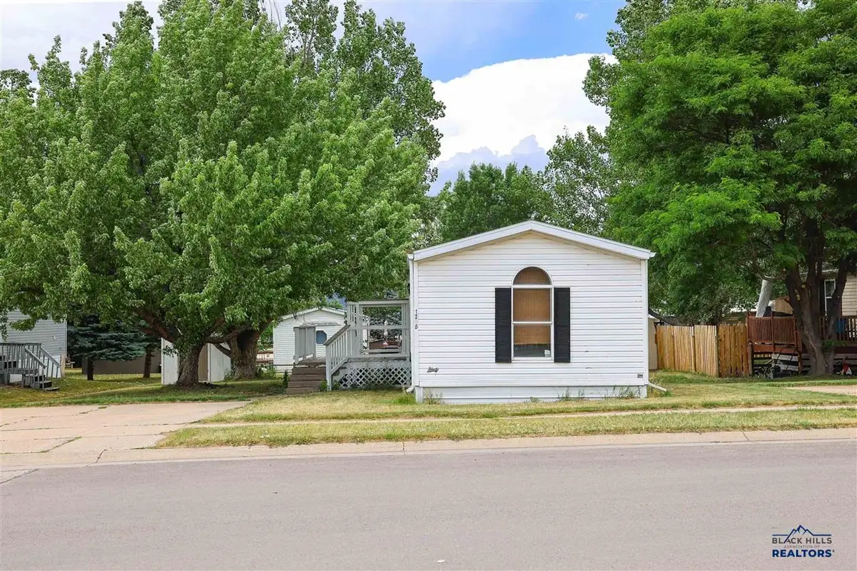 1208 Elkhorn Ln, Spearfish, SD 57783 - #1