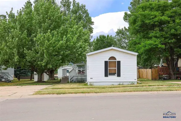 1208 Elkhorn Peak Lane, Spearfish, SD 57783
