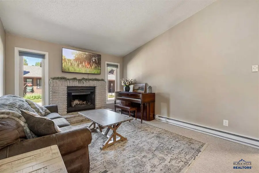 4822 Stoney Brook Ct, Rapid City, SD 57702 - #2