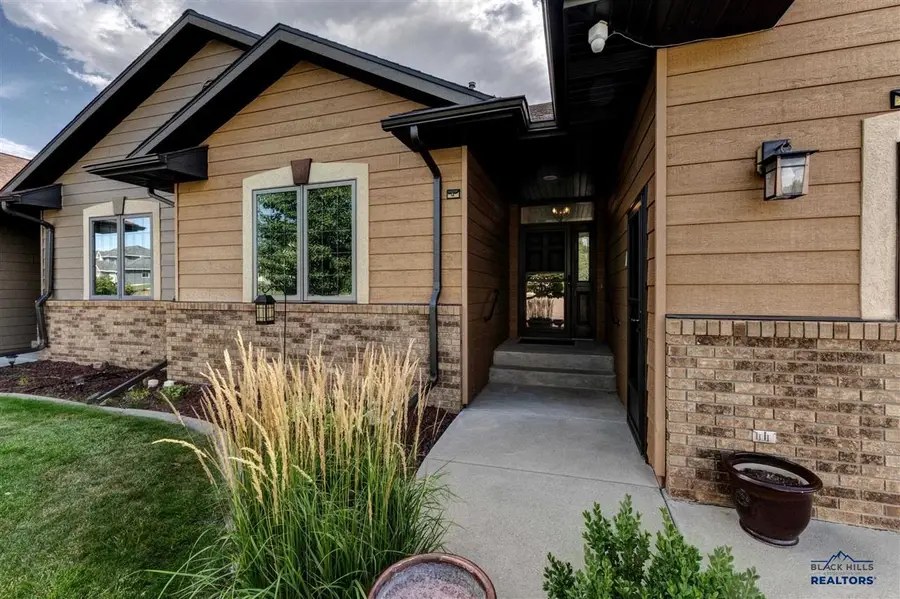 6828 Muirfield Dr, Rapid City, SD 57702 - #2