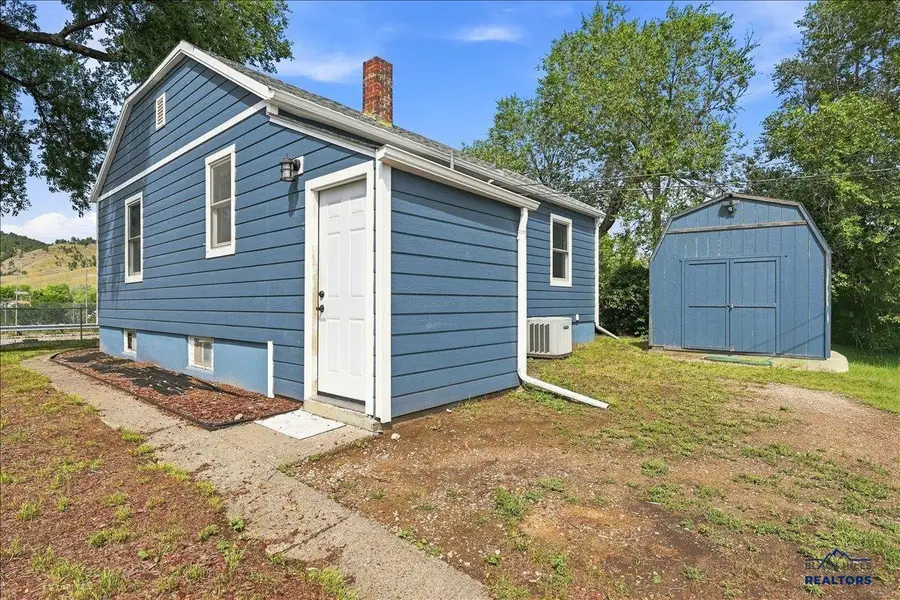 712 N West Boulevard, Rapid City, SD 57701 - #3