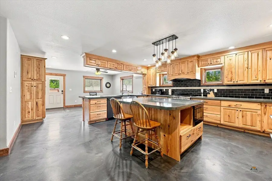 12592 Sandstone Road, Hot Springs, SD 57747 - #3