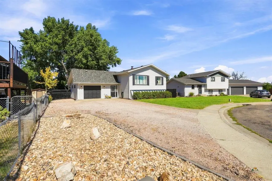 1205 Cedar Dr, Sturgis, SD 57785 - #2