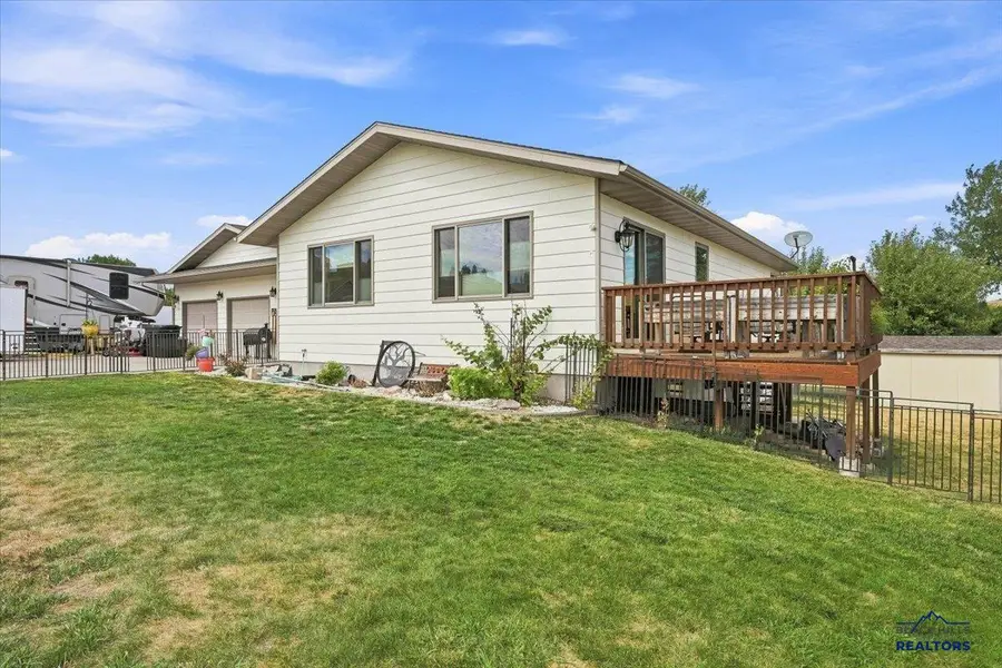 3506 Roughlock Ln, Spearfish, SD 57783 - #2