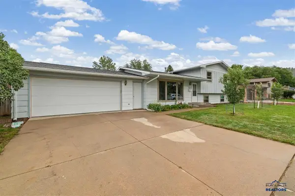 2702 Raymond Drive, Rapid City, SD 57702