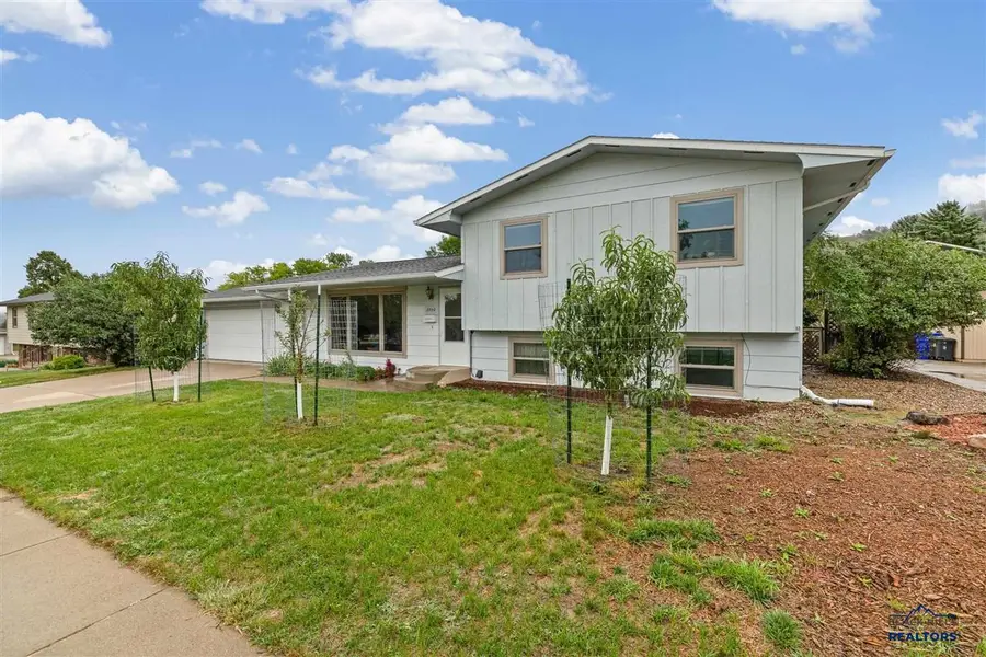2702 Raymond Drive, Rapid City, SD 57702 - #2