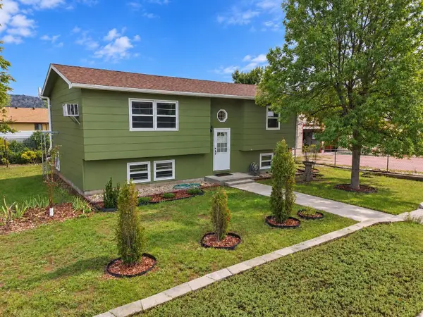 405 S 15th Street, Hot Springs, SD 57747