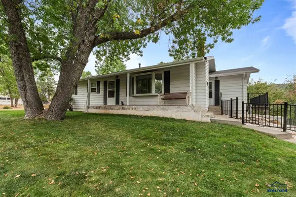 238 S 5th St, Spearfish, SD 57783