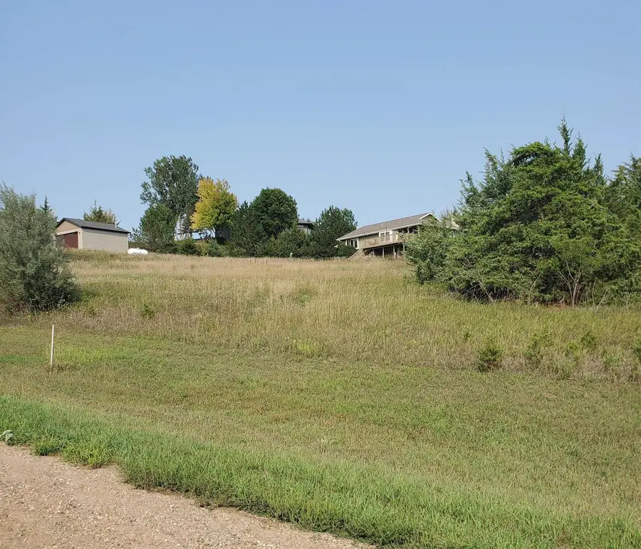 LOT 33 Baycliffe, Yankton, SD 57078 - Image #2