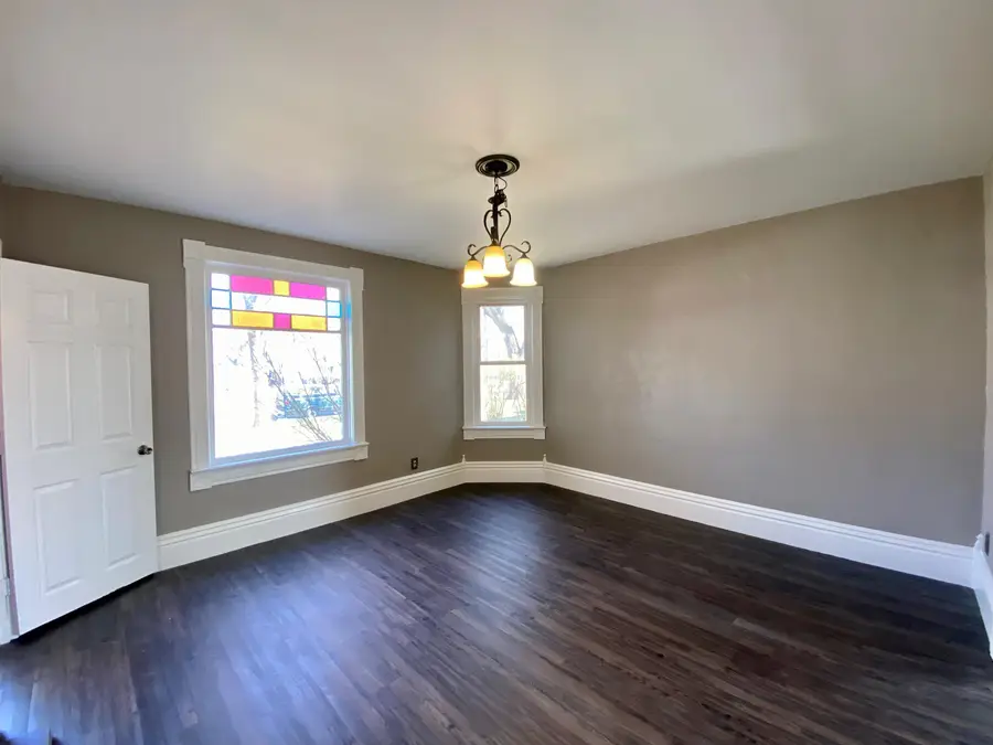 1011 Mulberry St, Yankton, SD 57078 - Image #2