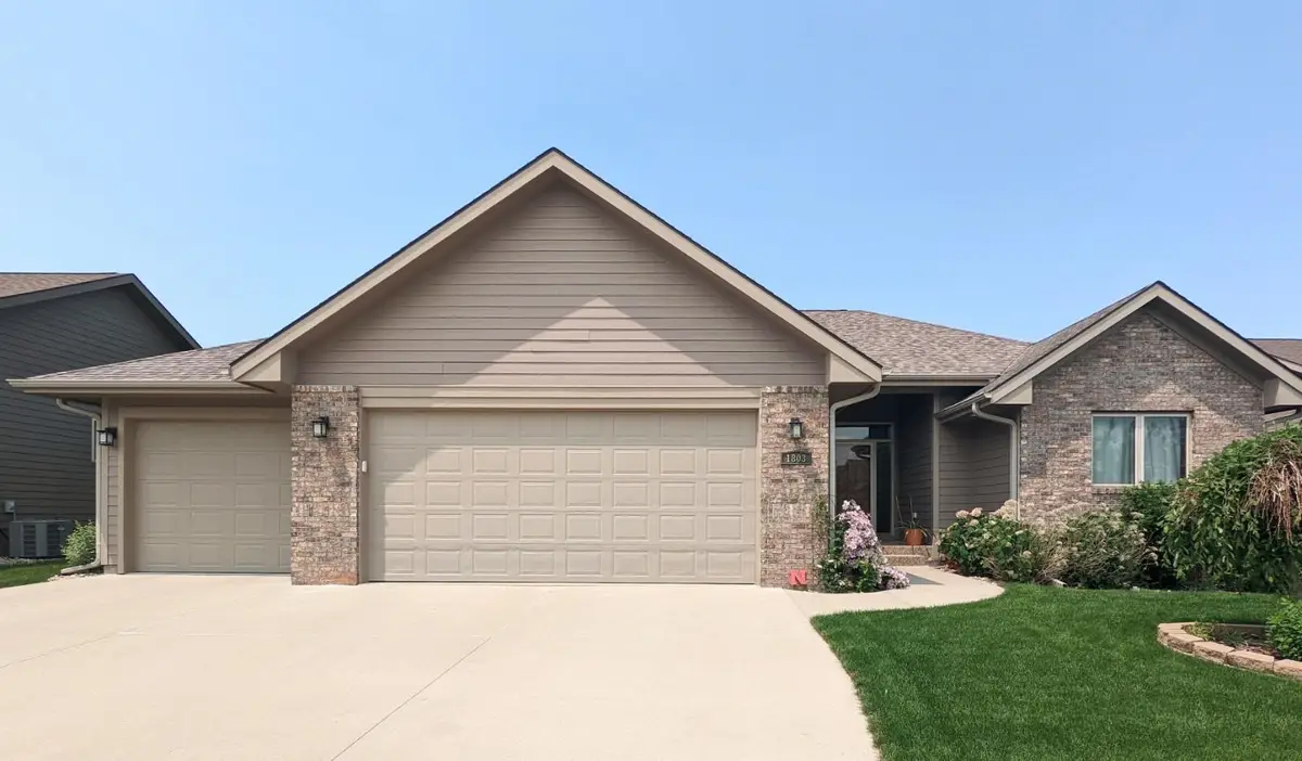 Address Withheld By Seller, Yankton, SD 57078 - #1