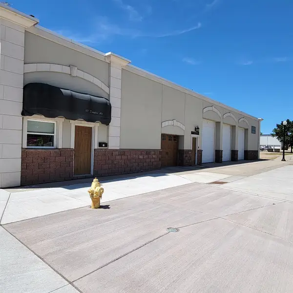 101 Douglas Ave, Yankton, SD 57078