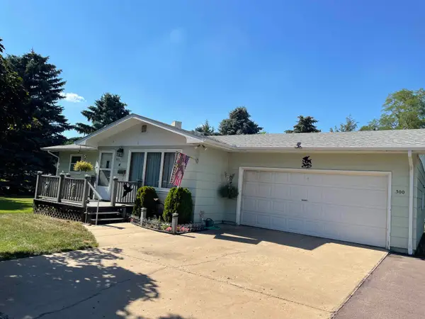 300 E 15th, Tyndall, SD 57066