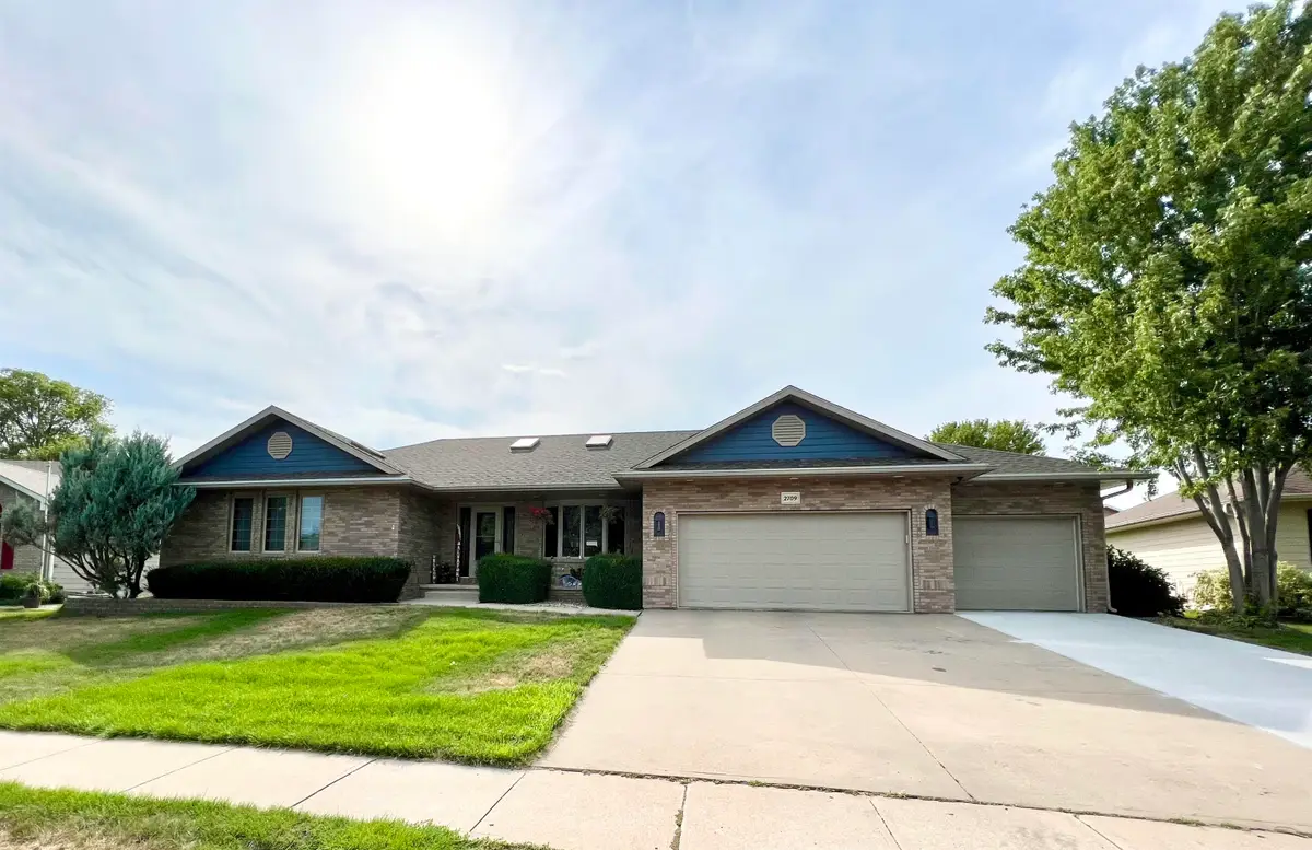 Address Withheld By Seller, Yankton, SD 57078 - #1