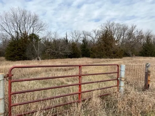 TBD E. Hwy 50, Yankton, SD 57078