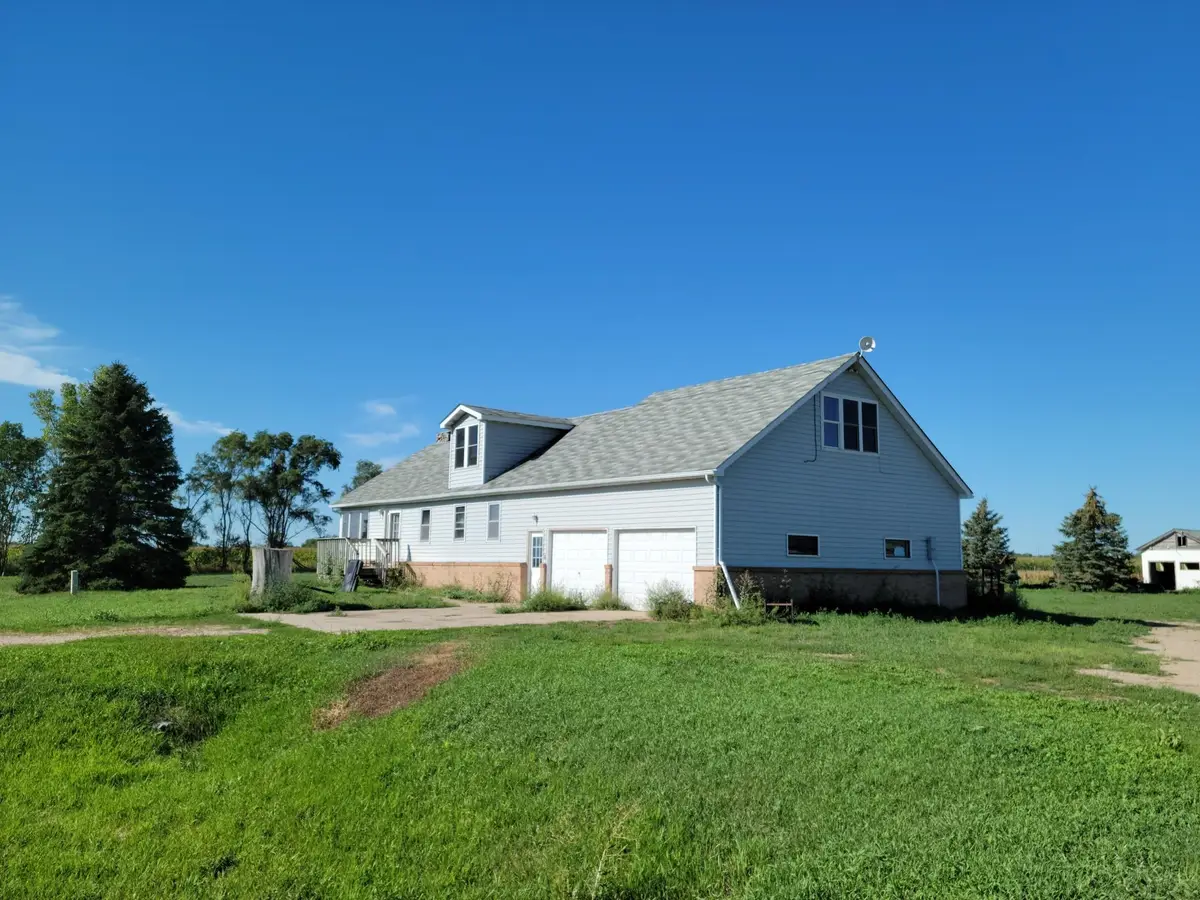 30433 435, Utica, SD 57067 - Image #1