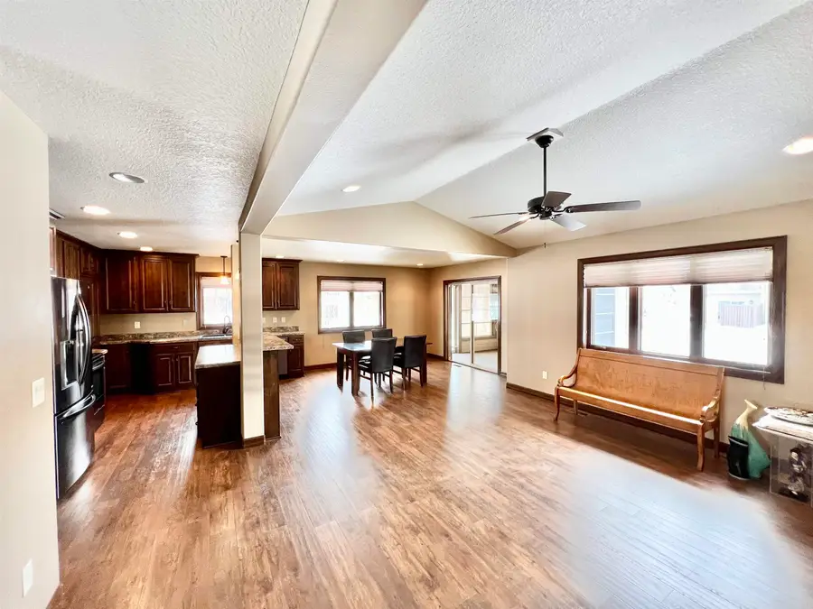 1201 Peyton Ln., Yankton, SD 57078 - Image #3