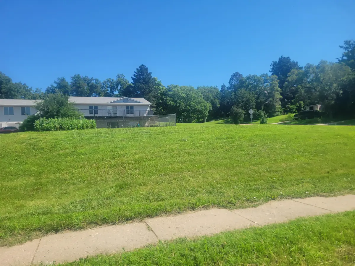 Address Withheld By Seller, Yankton, SD 57078 - Image #1