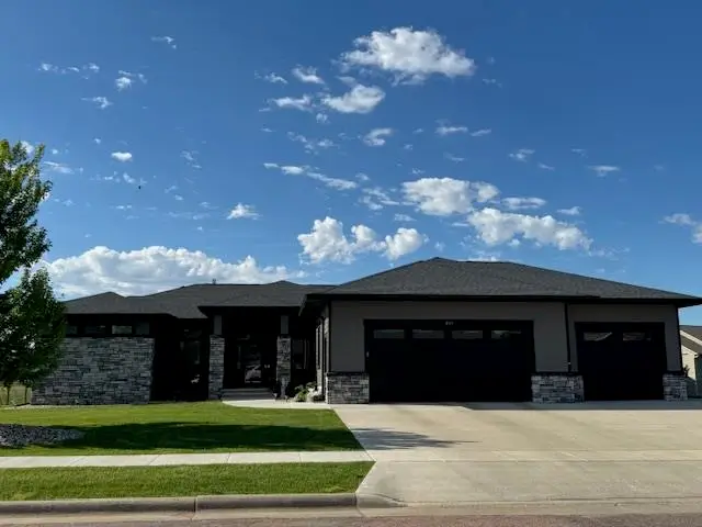809 Rylee Way, Yankton, SD 57078 - #1