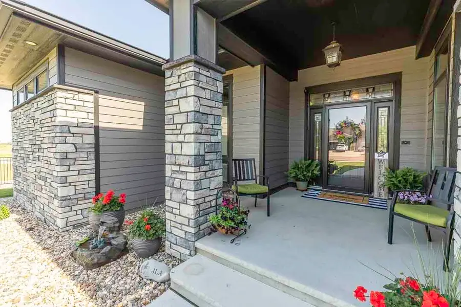 809 Rylee Way, Yankton, SD 57078 - #2