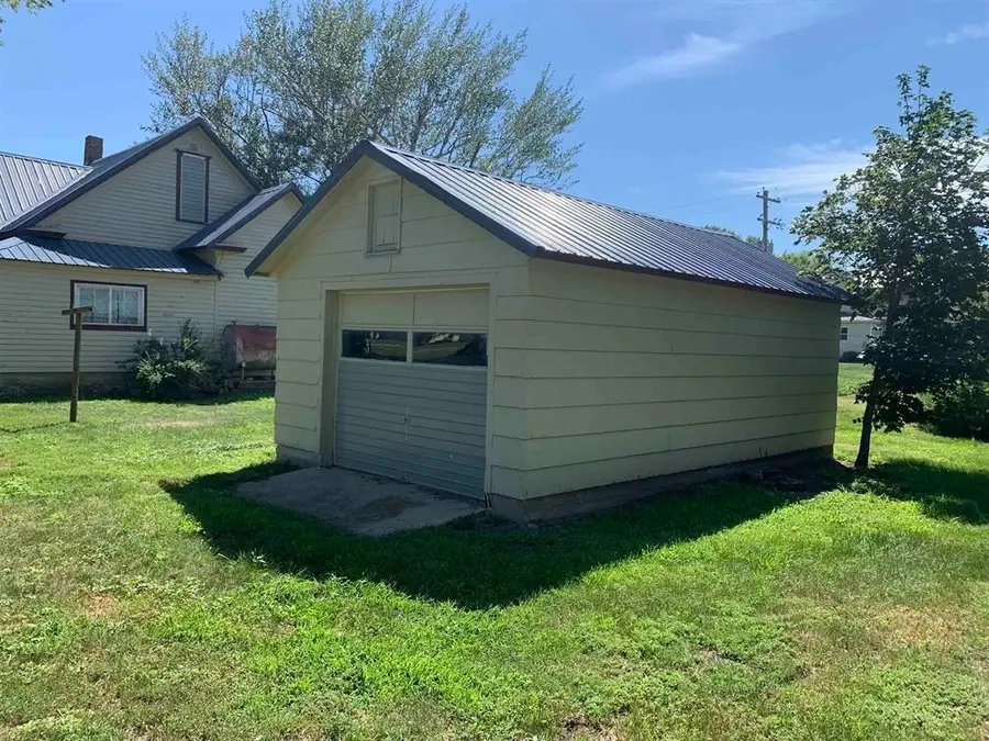 Address Withheld By Seller, Wynot, NE 68792 - Image #2