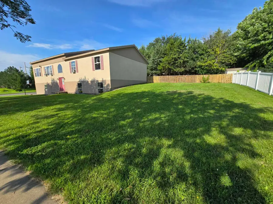 Address Withheld By Seller, Yankton, SD 57078 - Image #2