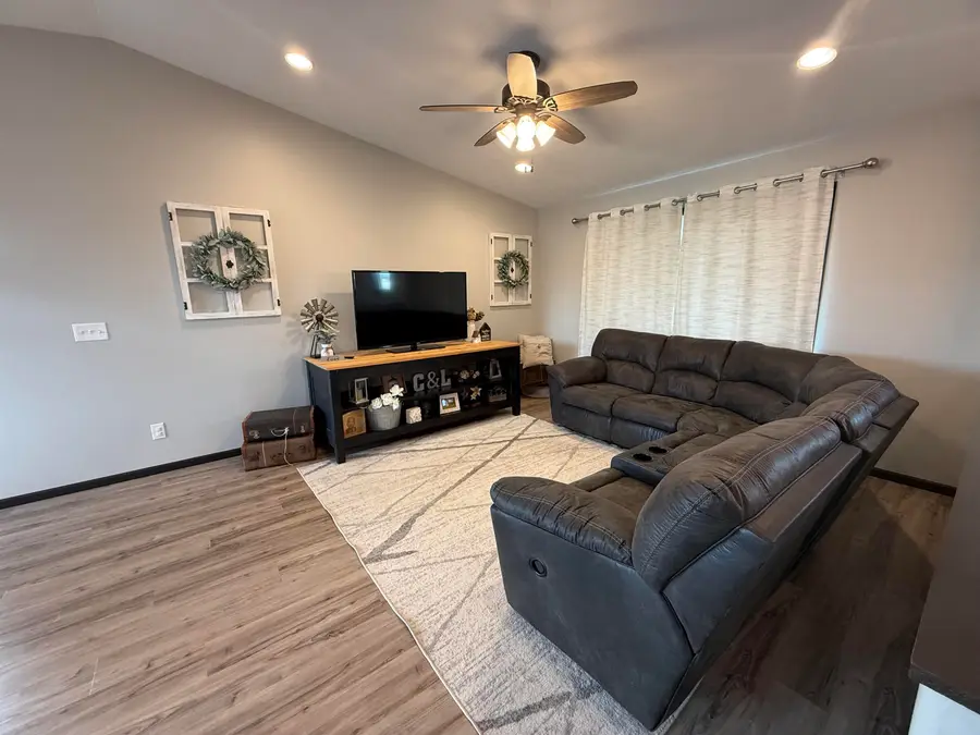 Address Withheld By Seller, Yankton, SD 57078 - Image #2