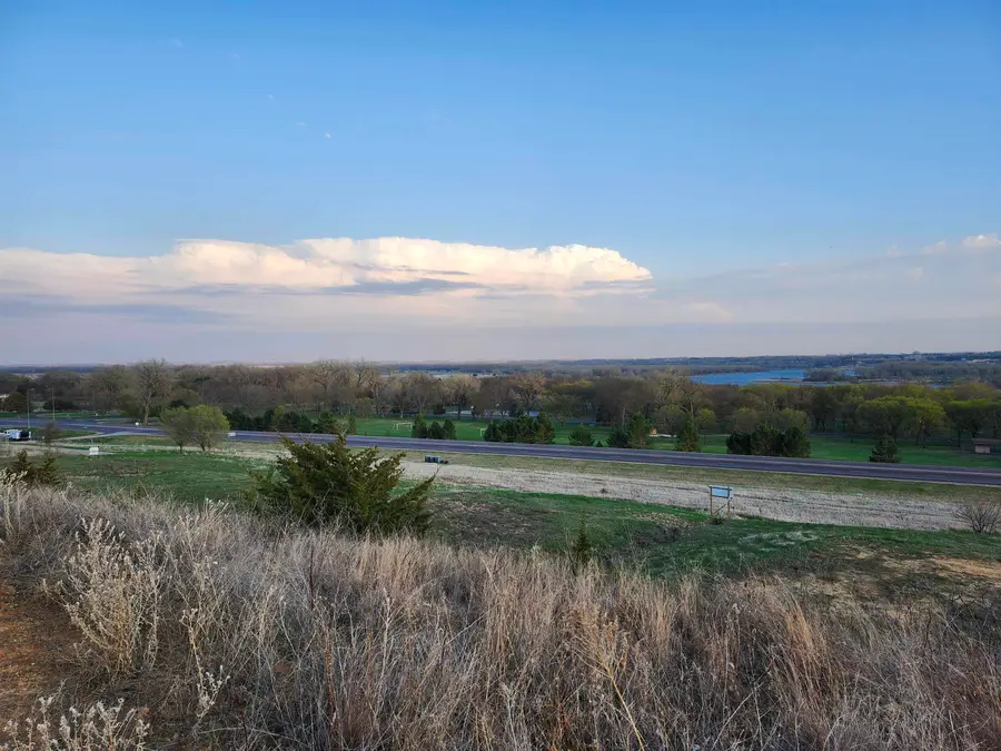 Drake Circle, Yankton, SD 57078 - Image #2