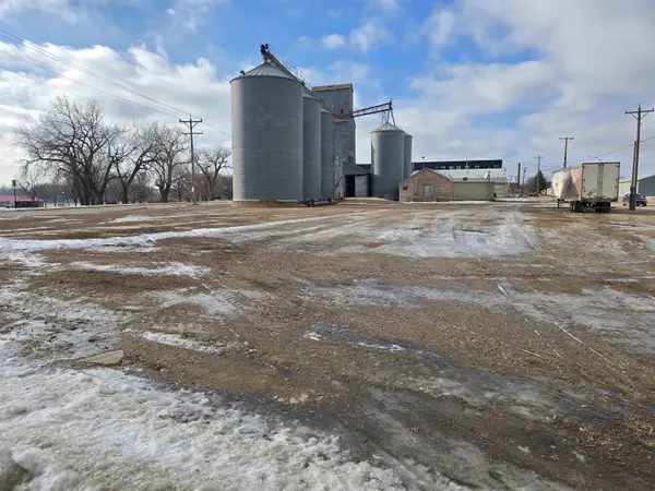 Address Withheld By Seller, Yankton, SD 57078