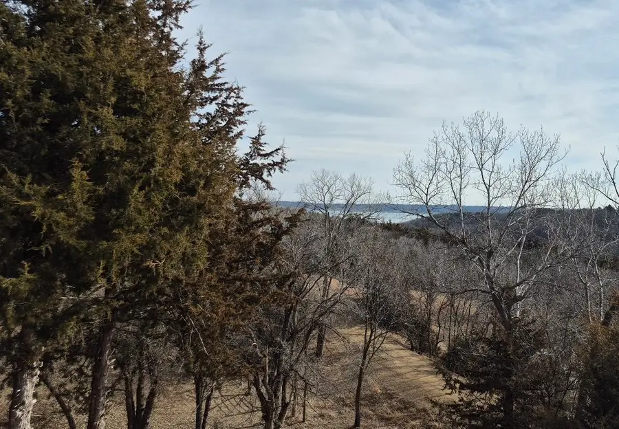 163 Oak Park Rd, Yankton, SD 57078 - #2