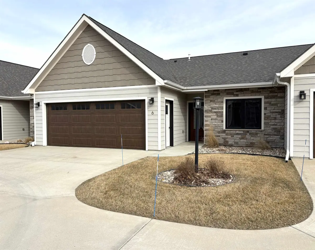 1105 W 10th St #6, Yankton, SD 57078 - #1
