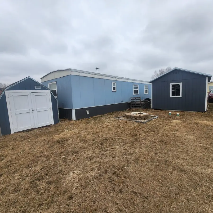 117 Sid St, Yankton, SD 57078 - #2