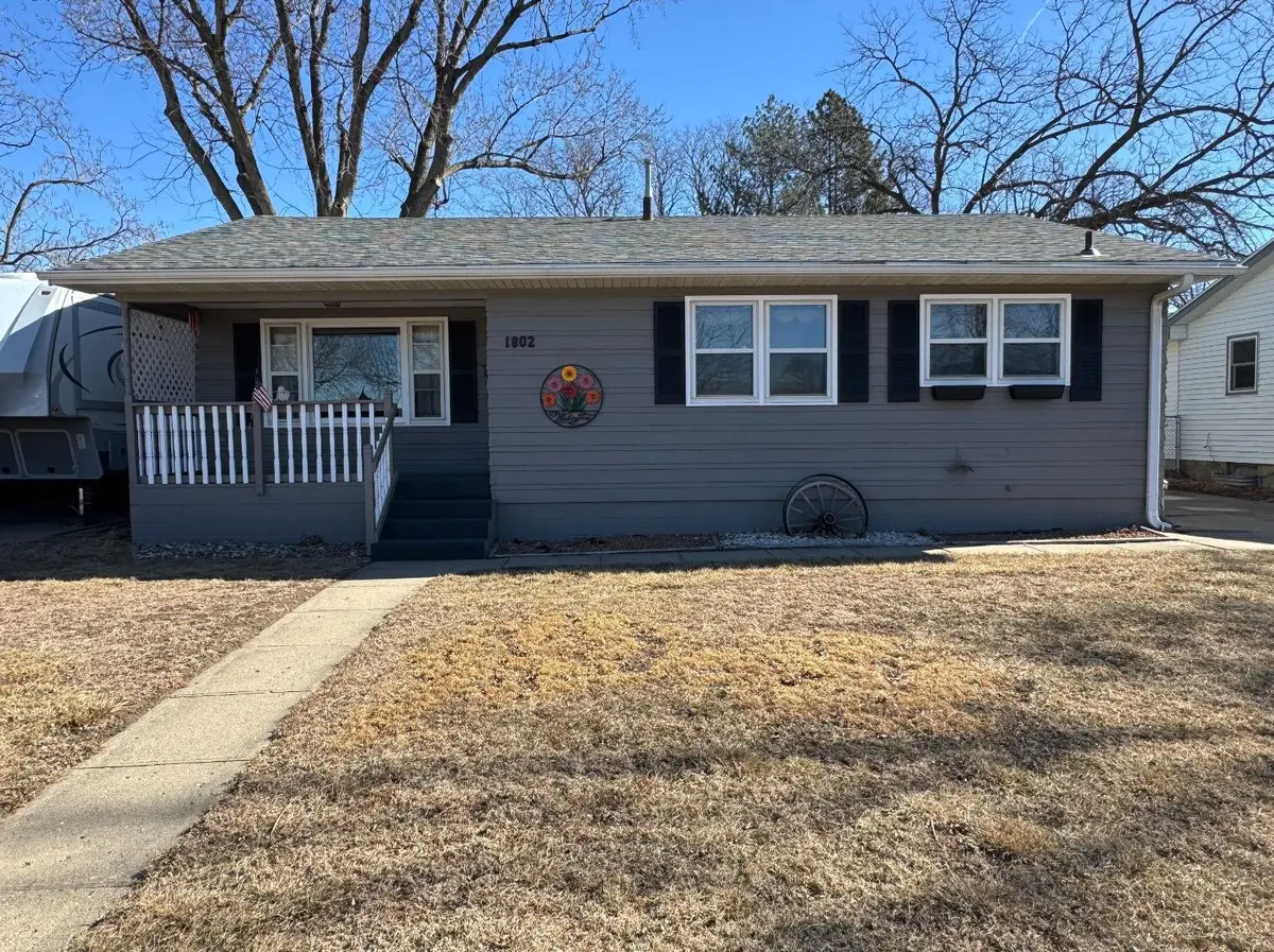 1802 Cedar, Yankton, SD 57078 - #1