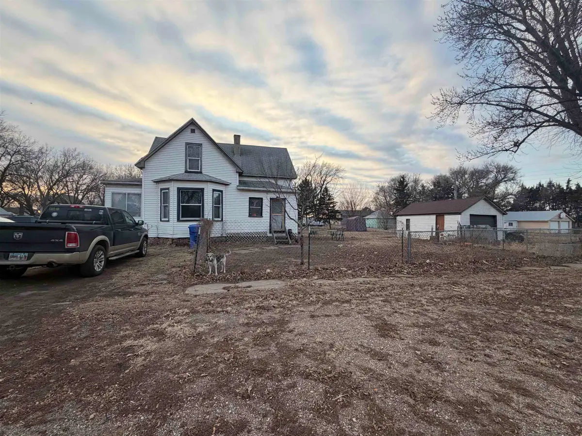 500 Armstrong St, Gayville, SD 57031 - #1