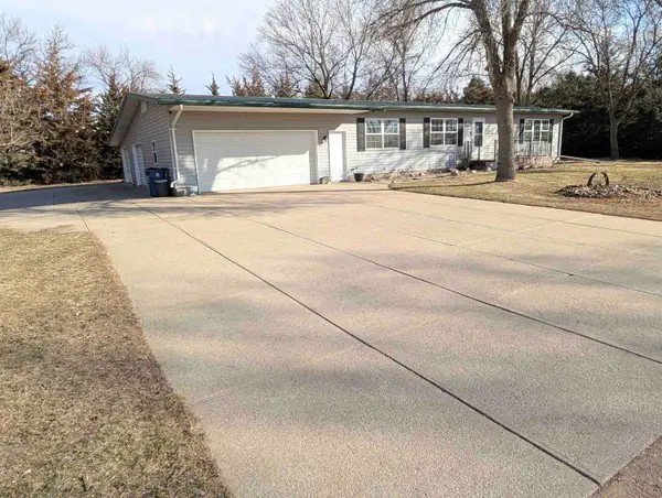 315 W Colorado St, Crofton, NE 68730
