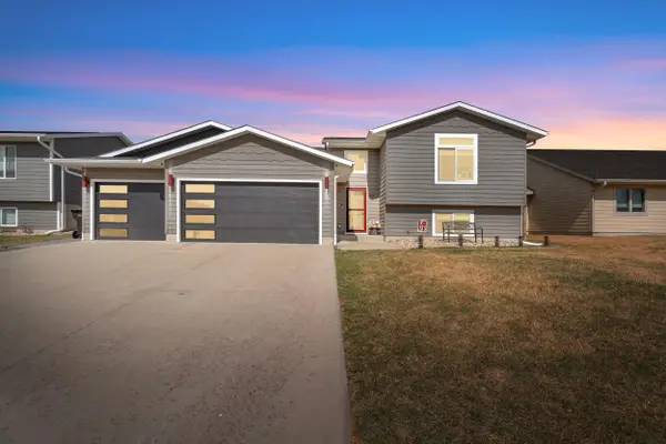 200 W 22nd, Yankton, SD 57078