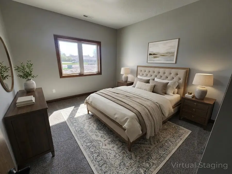 2901 Jenny Cir, Yankton, SD 57078 - #3