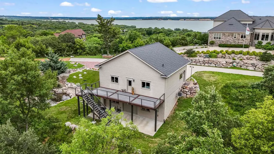 158 Signal Hill Road, Yankton, SD 57078 - #2