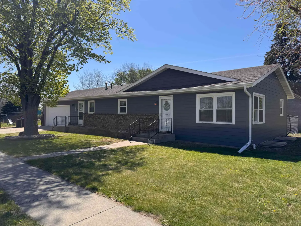101 E 14th, Tyndall, SD 57066 - #1