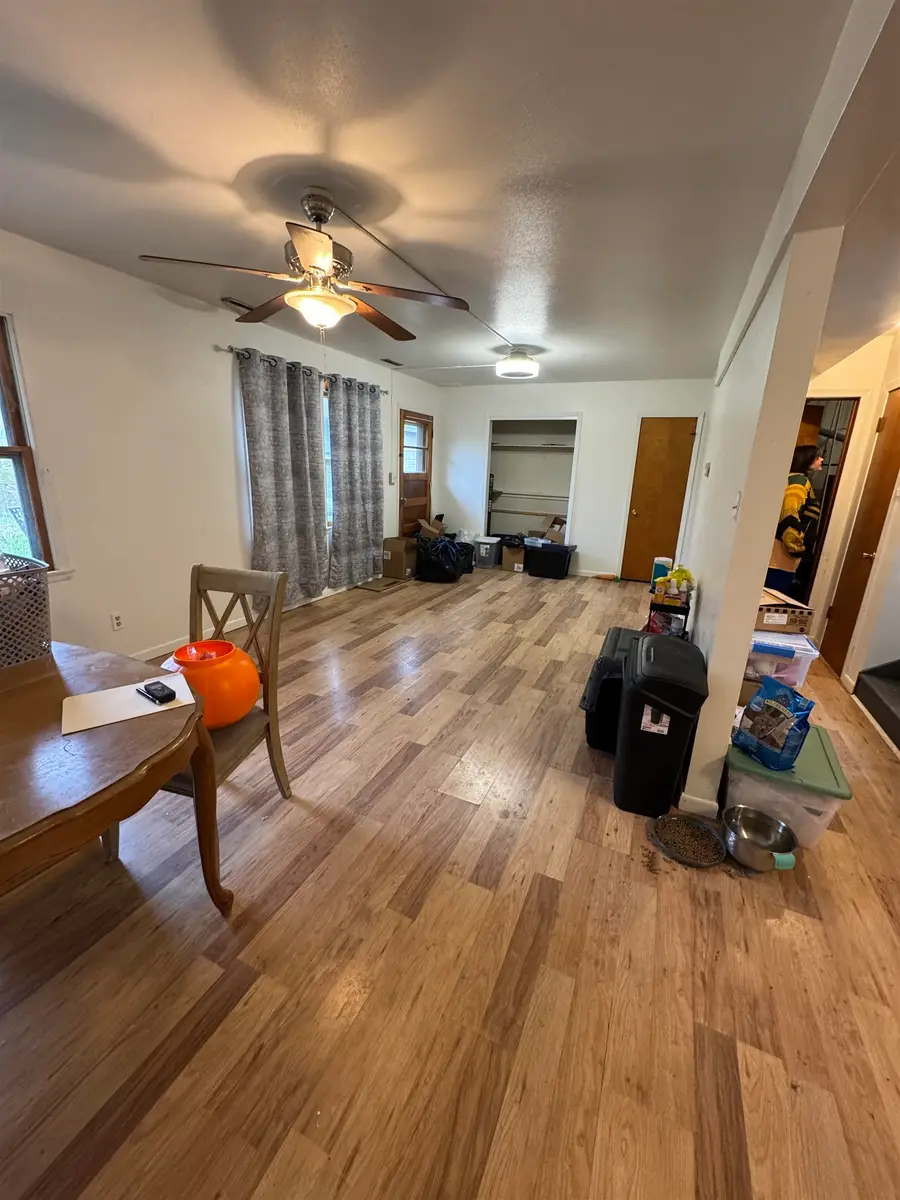 1304 Burleigh St, Yankton, SD 57078 - #2